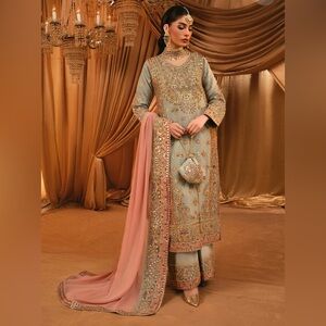 Desi Pakistani / Indian women’s Kurta